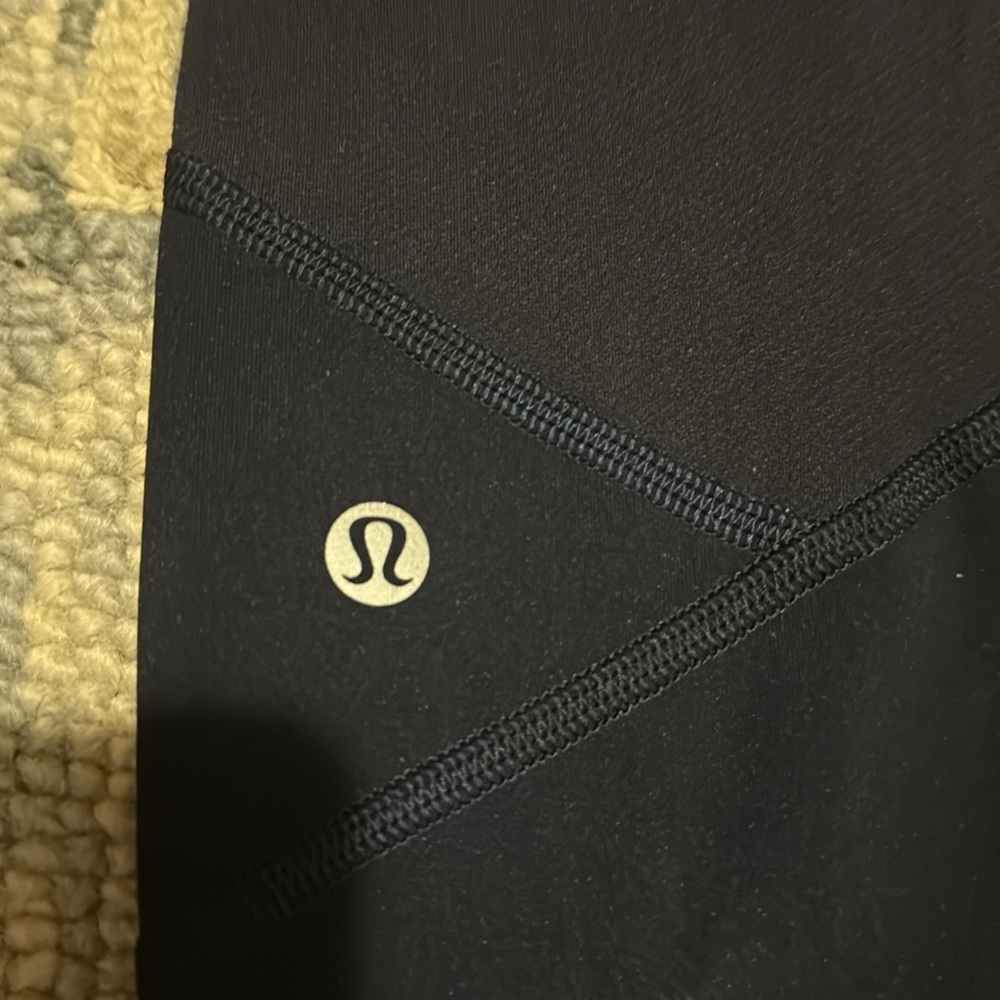 Lululemon Navy Blue  Fresh In Mesh Legging (22)Size 4 - Picture 5 of 8